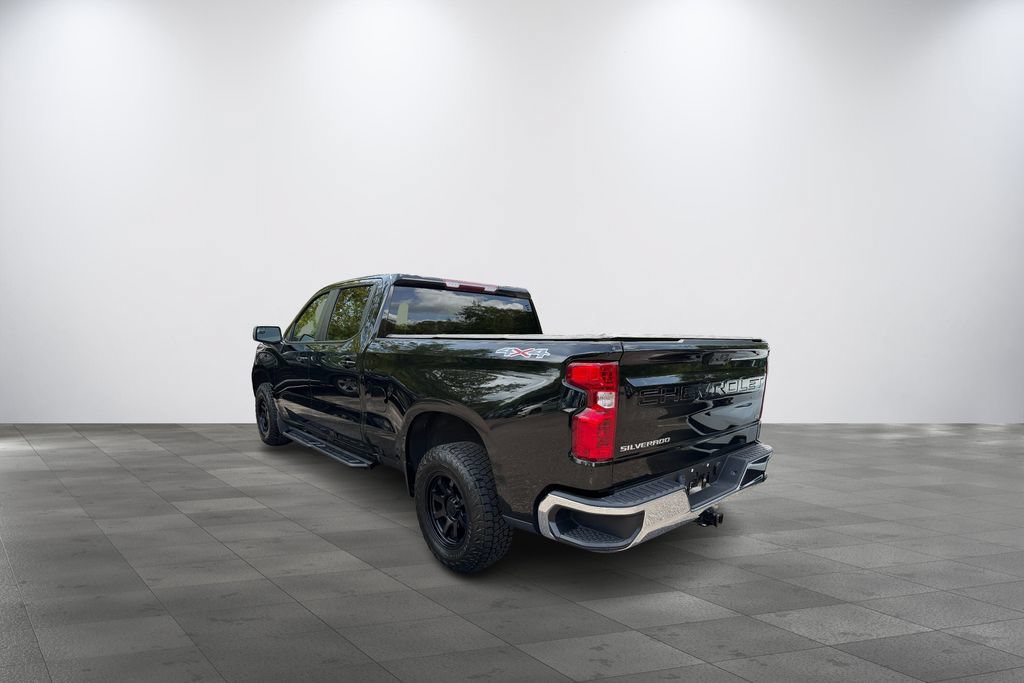Used 2023 Chevrolet Silverado 1500 LT w/ Protection Package AWD/4WD image 4