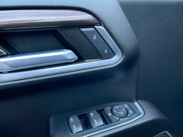 Used 2022 Chevrolet Silverado 1500 LT AWD/4WD image 23