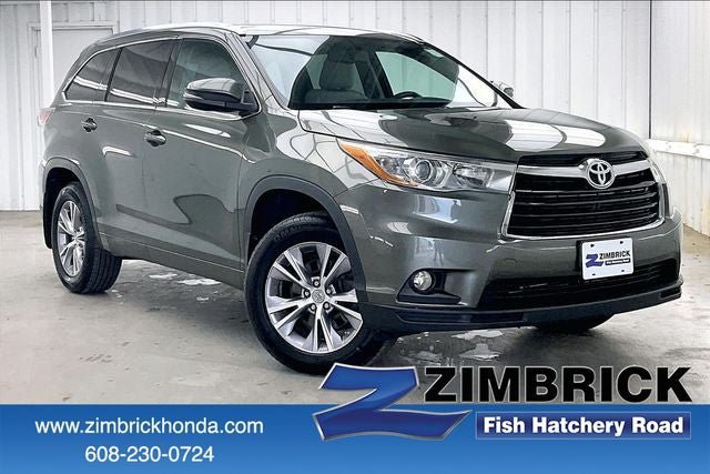 Used 2015 Toyota Highlander XLE AWD/4WD image 1