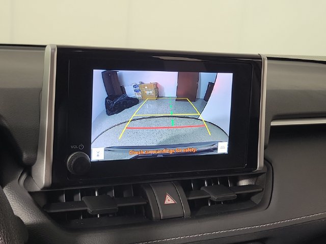 Used 2024 Toyota RAV4 XLE w/ Convenience Package FWD image 30