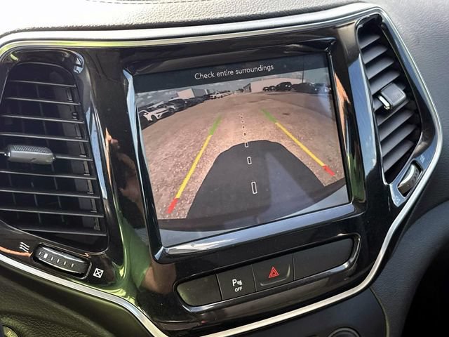 Used 2019 Jeep Cherokee Limited FWD image 24