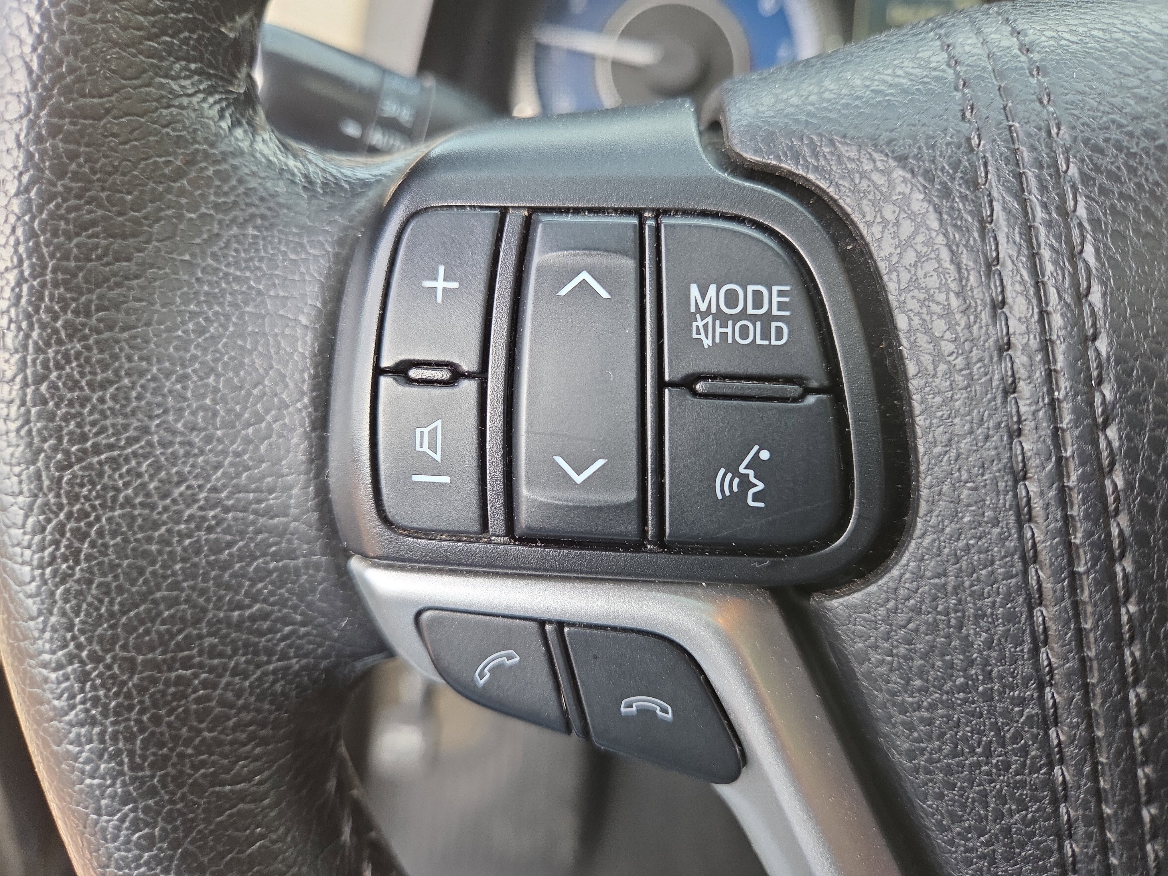 Certified 2019 Toyota Sienna XLE image 32