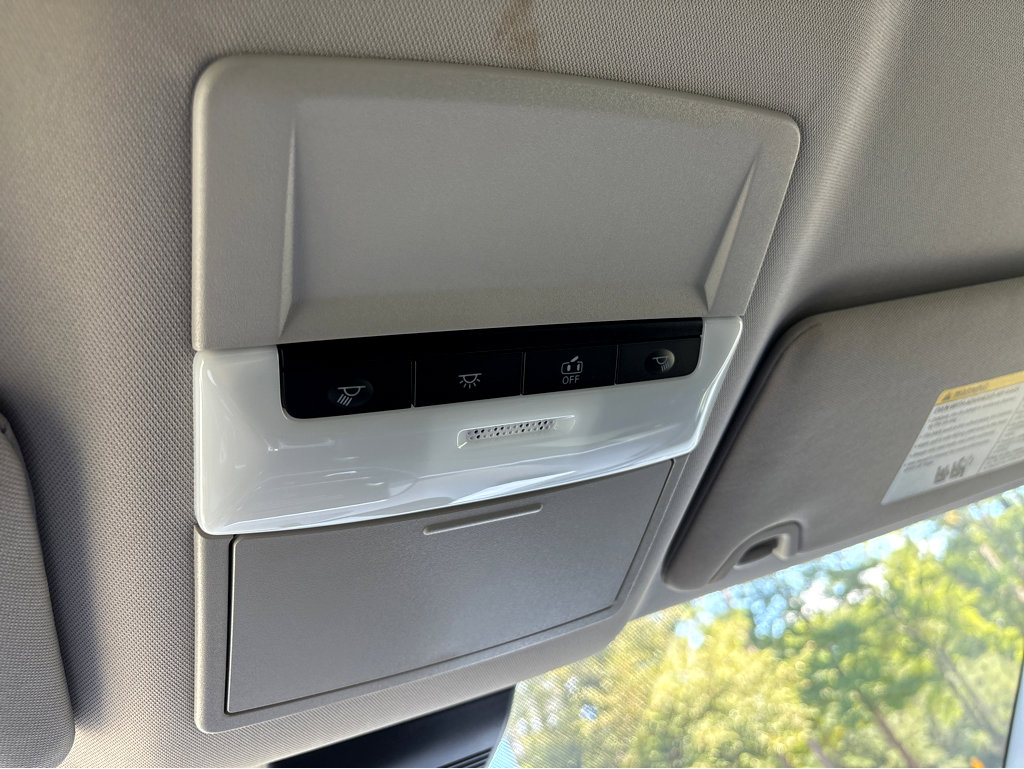 Used 2024 Nissan Altima 2.5 SR image 36