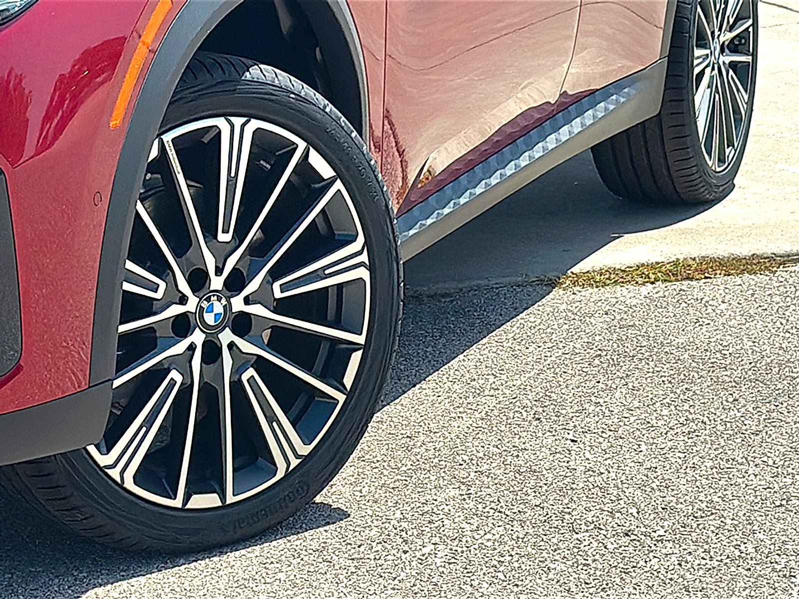New 2026 BMW X2 xDrive28i w/ Technology Package AWD/4WD image 3