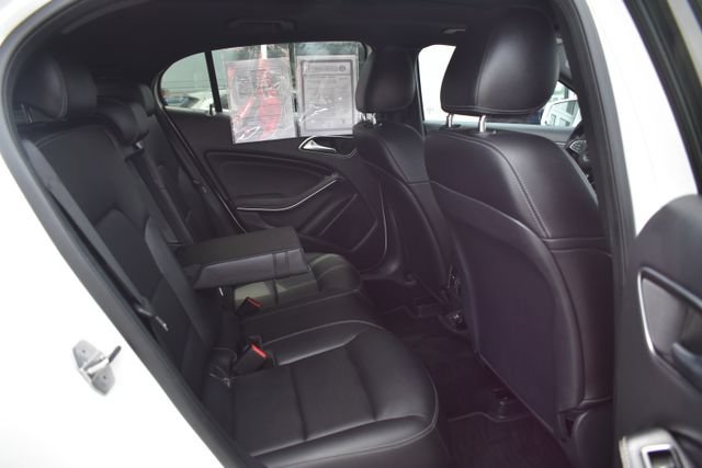 Used 2019 Mercedes-Benz GLA 250 4MATIC image 41
