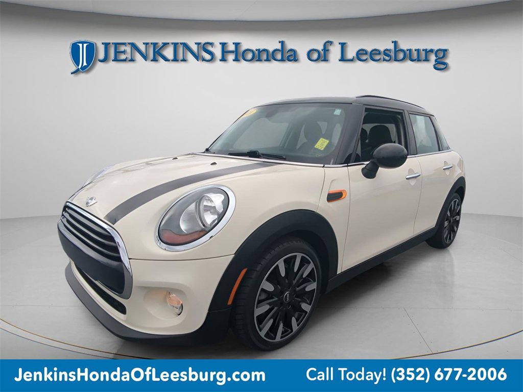 Used 2018 MINI Cooper 4-Door Hardtop image 7