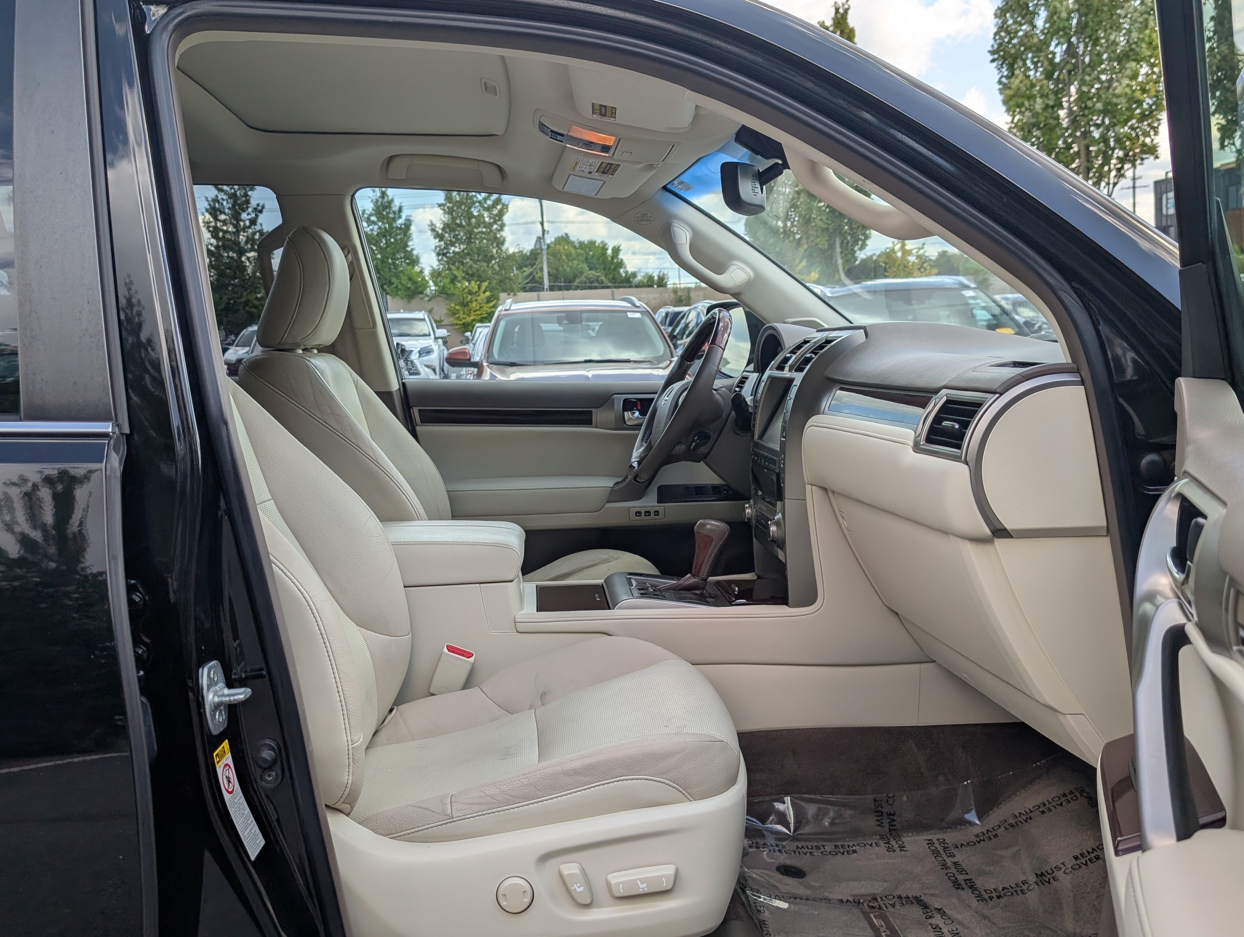 Used 2015 Lexus GX 460 w/ Premium Package AWD/4WD image 10