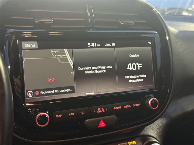 Used 2020 Kia Soul EX image 16