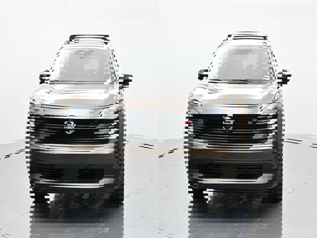 New 2026 Nissan Kicks SR image 2