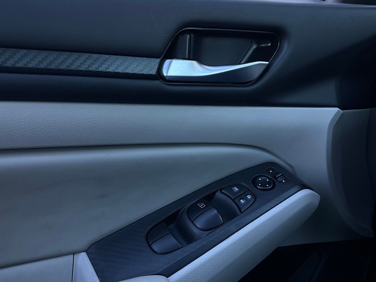 Certified 2025 Nissan Altima 2.5 SV image 15