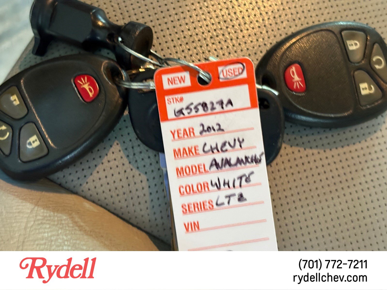 Used 2012 Chevrolet Avalanche LTZ AWD/4WD image 21