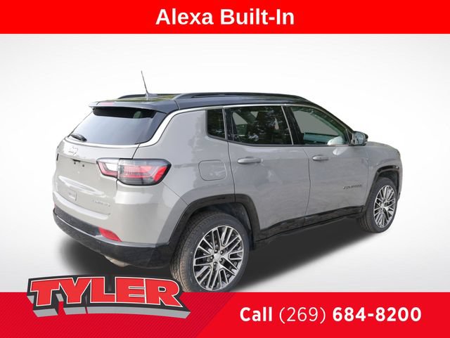 Certified 2022 Jeep Compass Limited w/ Elite Group AWD/4WD image 8