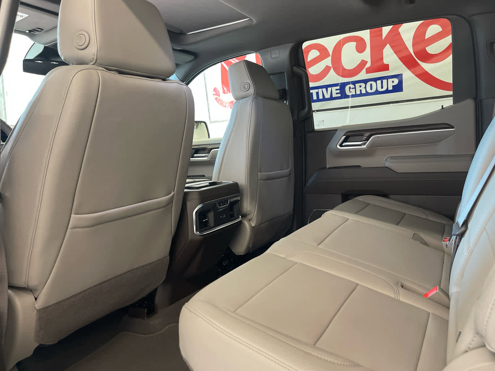 New 2026 GMC Sierra 1500 SLT w/ SLT Premium Plus Package image 23