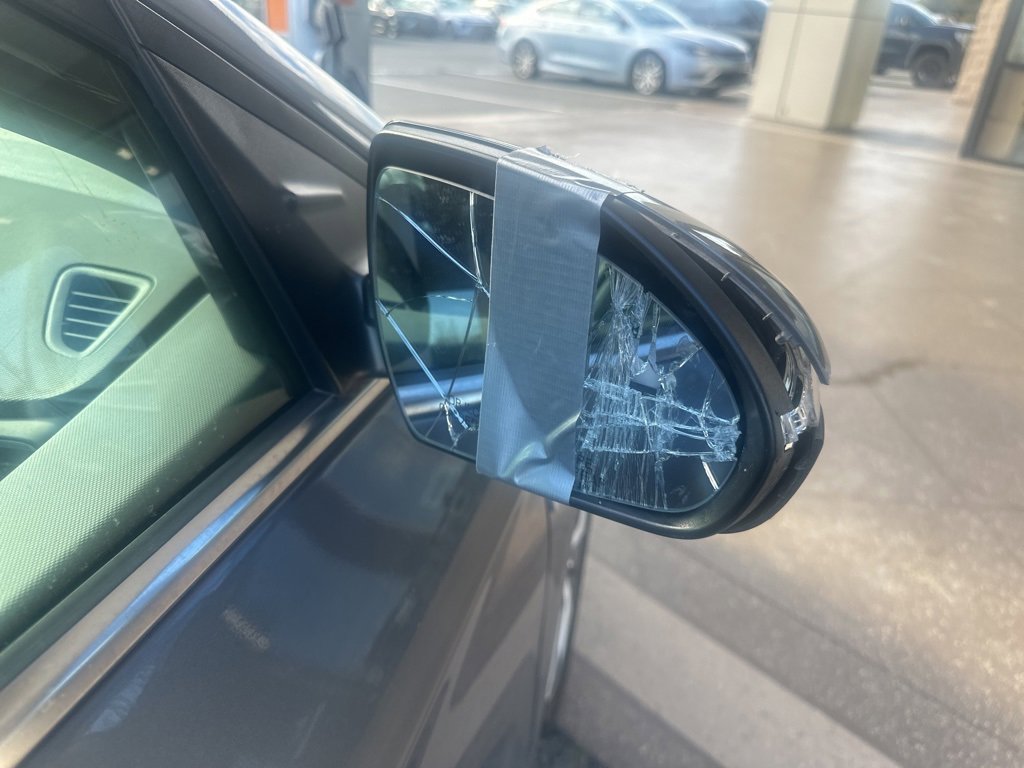 Used 2019 Hyundai Ioniq Limited image 19