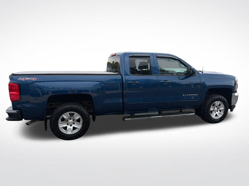 Used 2017 Chevrolet Silverado 1500 LT w/ All Star Edition AWD/4WD image 7