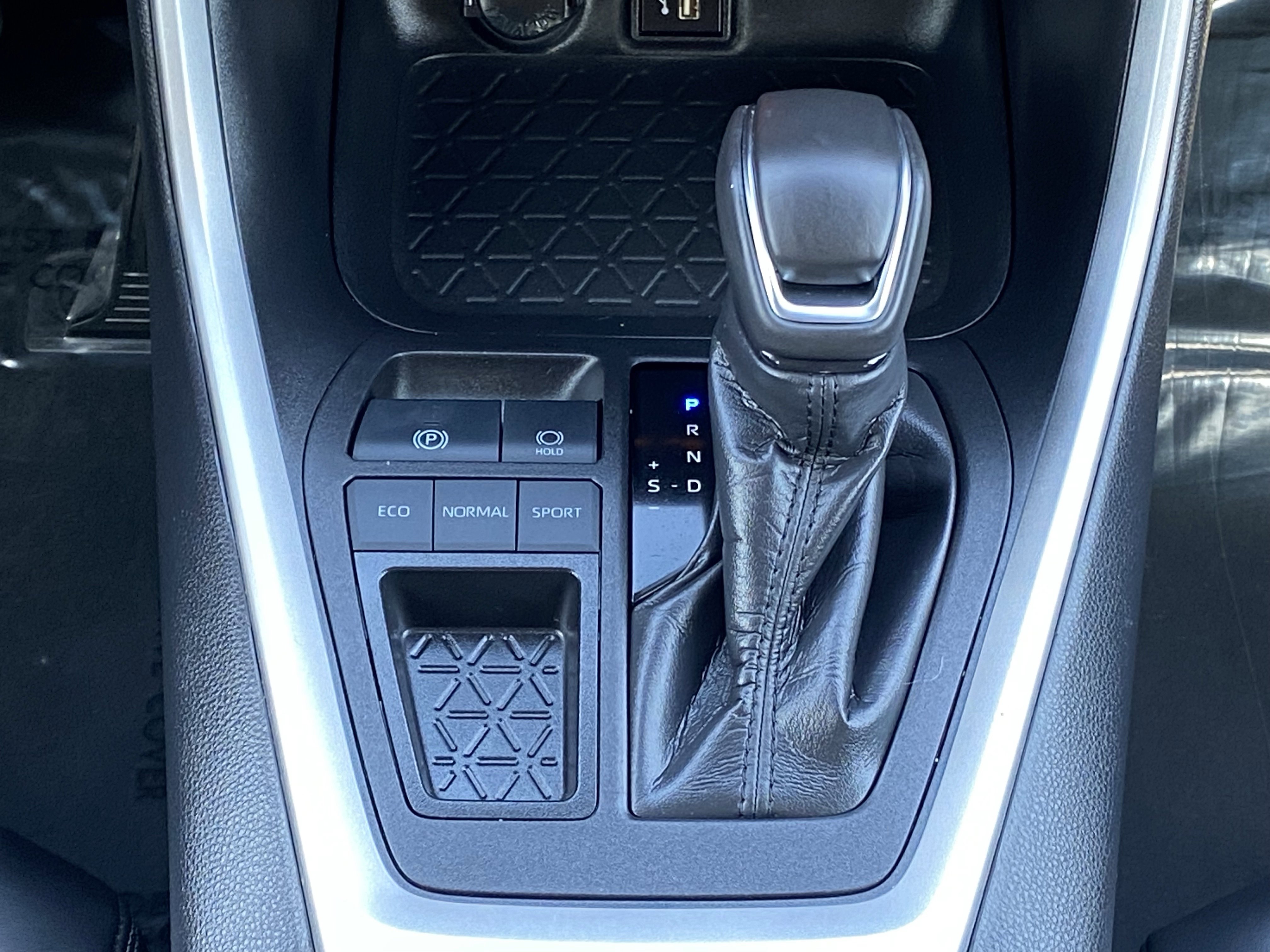 Certified 2024 Toyota RAV4 XLE Premium image 26