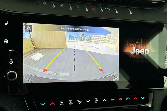 New 2026 Jeep Grand Cherokee Limited AWD/4WD image 17