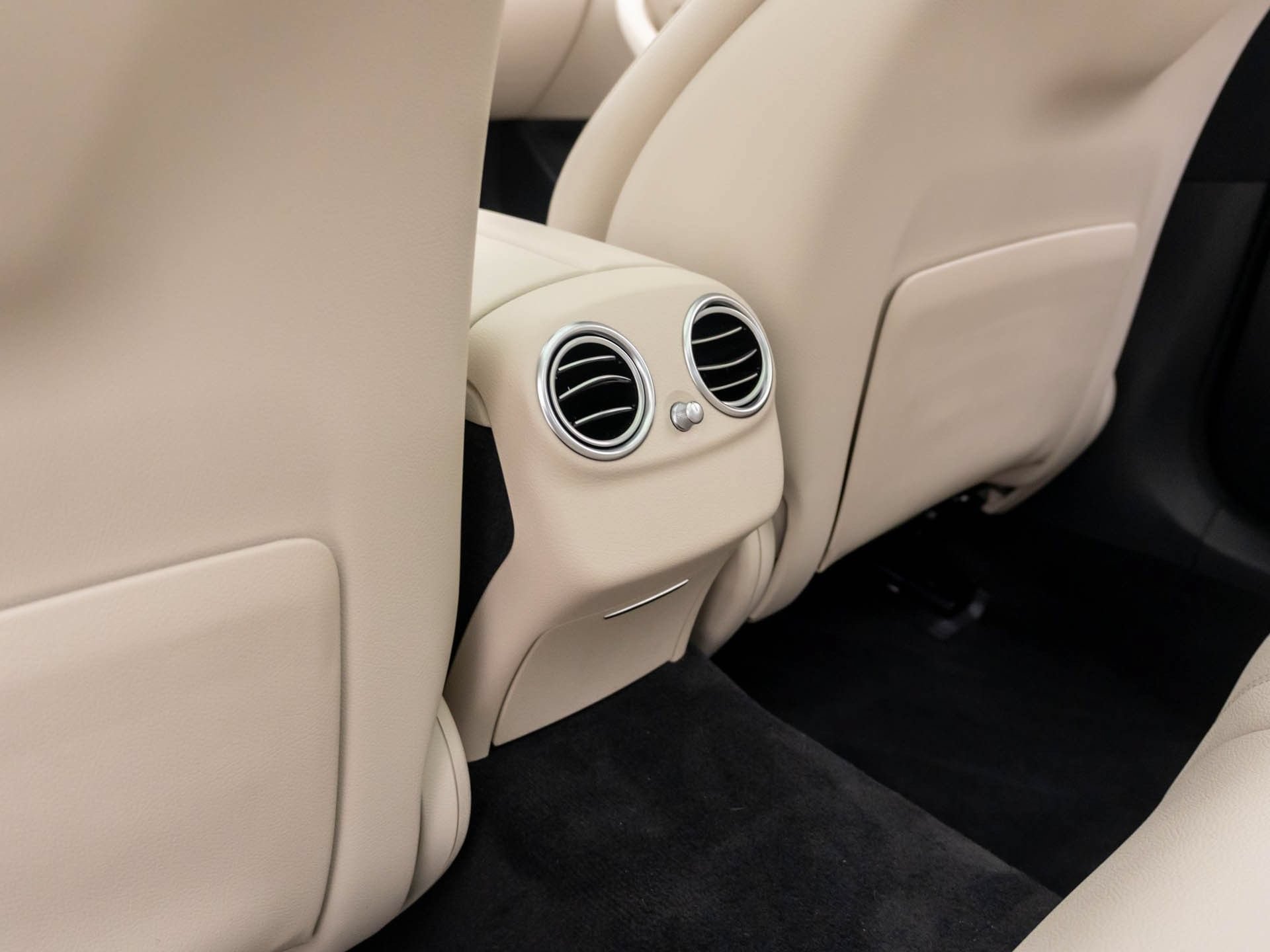 Used 2022 Mercedes-Benz E 450 4MATIC Sedan image 20