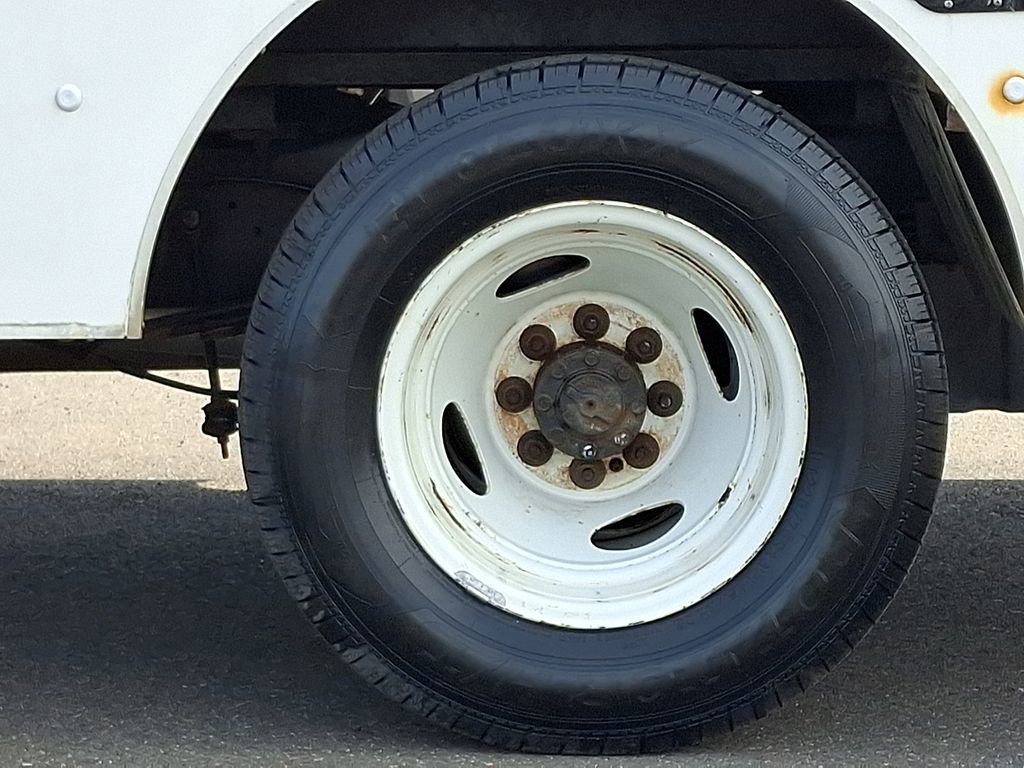 Used 2019 Ford E-350 and Econoline 350 Super Duty w/ Power Windows & Locks Group RWD image 10