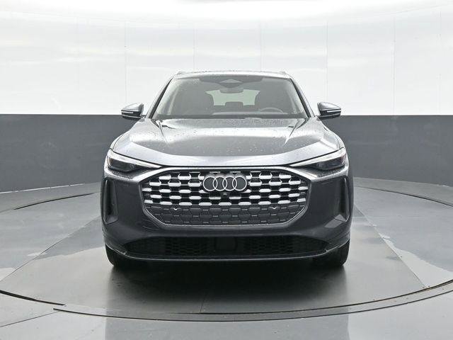 Certified 2025 Audi Q5 Premium w/ Convenience Package image 2