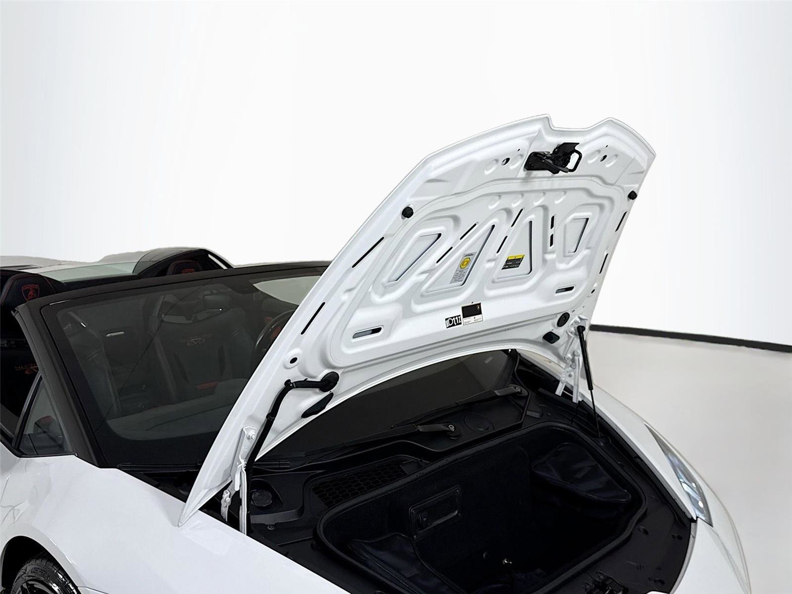 Used 2021 Lamborghini Huracan EVO image 33