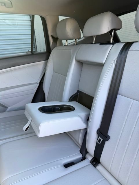 Used 2024 Volkswagen Tiguan SE w/ Panoramic Sunroof Package AWD/4WD image 21