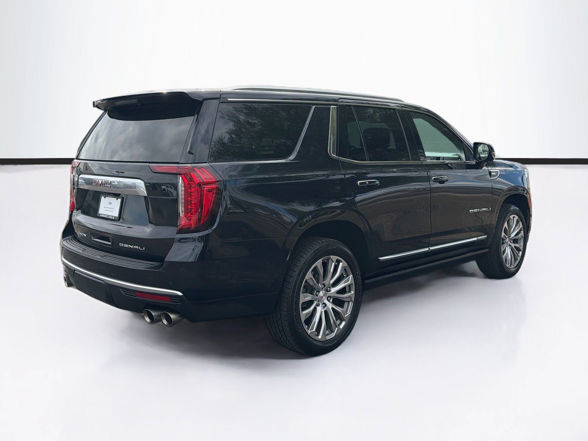 Used 2022 GMC Yukon Denali w/ Denali Premium Package RWD image 5
