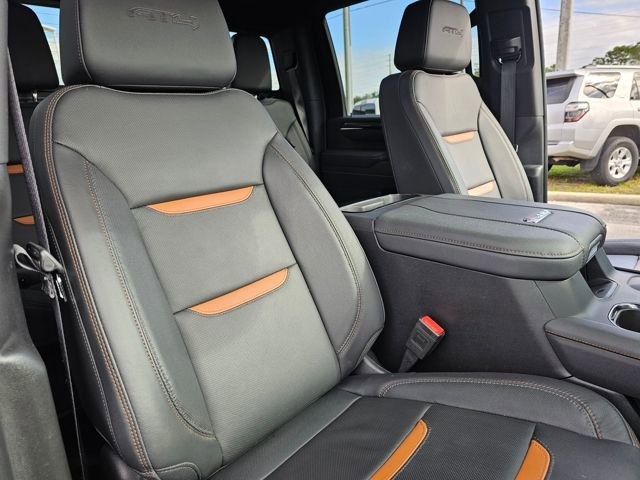 Used 2025 GMC Sierra 2500 AT4 w/ AT4 Premium Plus Package image 19