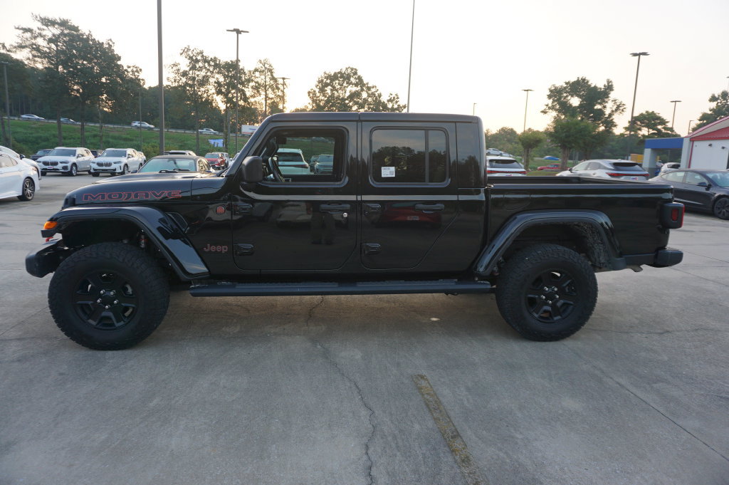 Used 2023 Jeep Gladiator Mojave w/ Trailer Tow Package AWD/4WD image 19