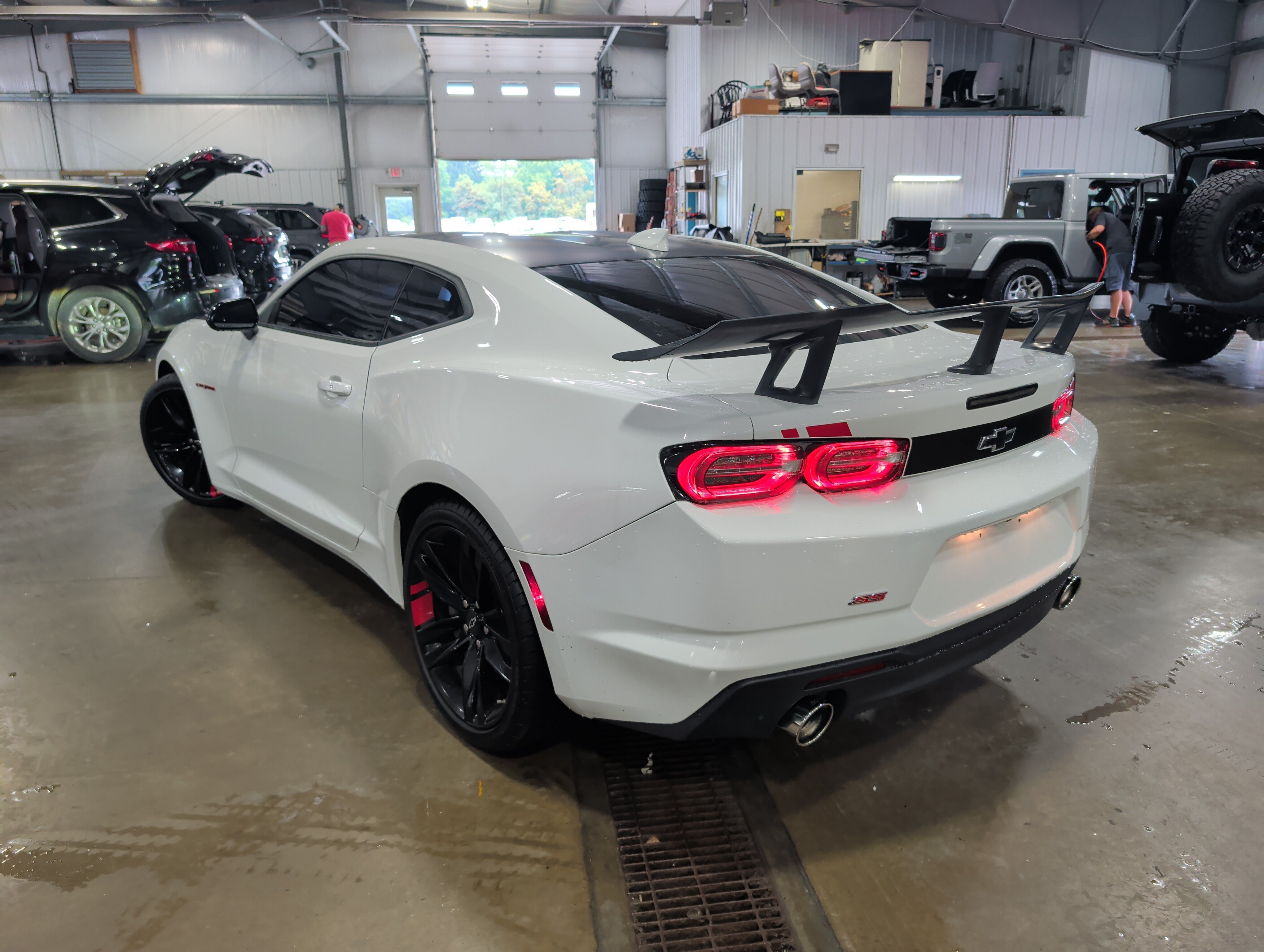 Used 2022 Chevrolet Camaro SS w/ Redline Edition RWD image 4