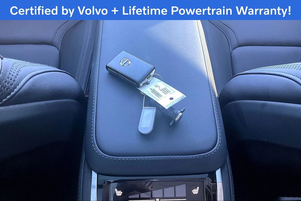 Used 2025 Volvo XC90 B6 Plus image 14