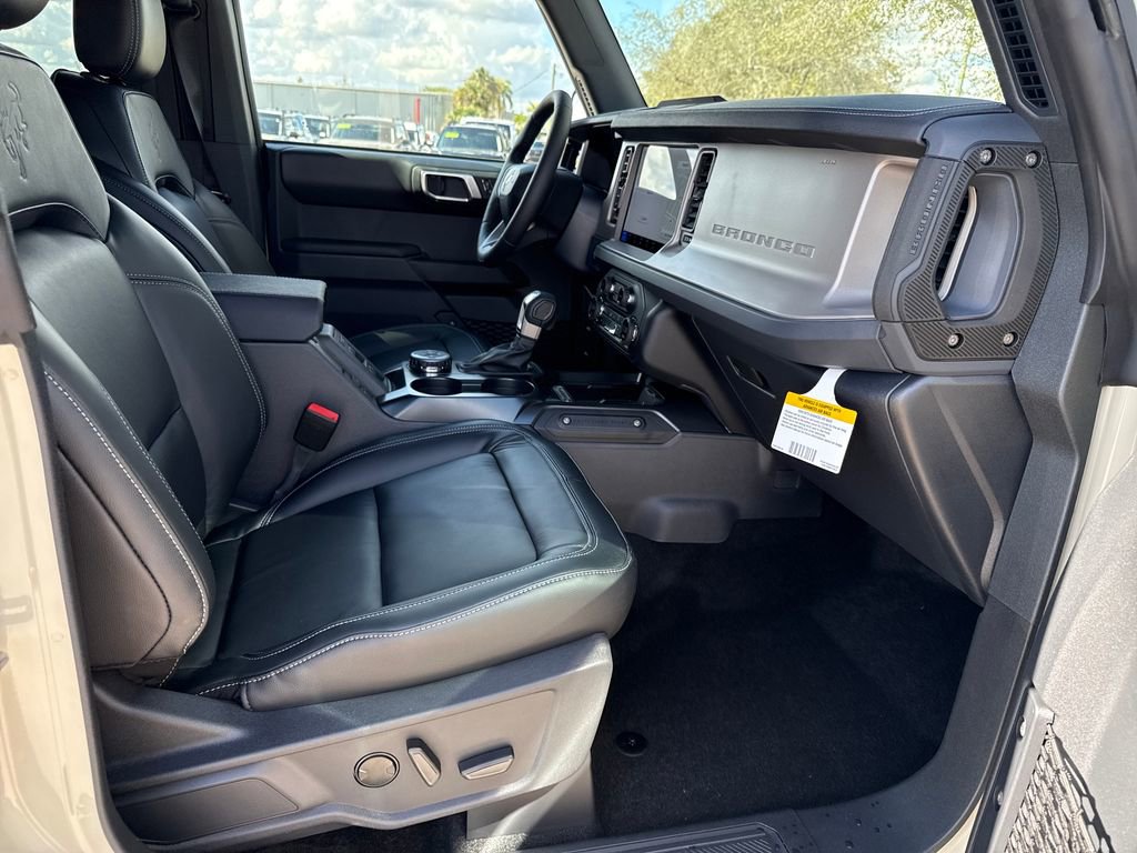 New 2025 Ford Bronco Outer Banks image 23