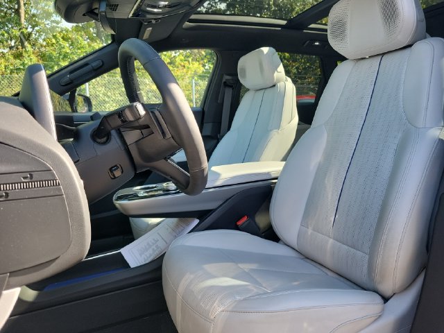 Certified 2024 Cadillac Lyriq Sport AWD/4WD image 25
