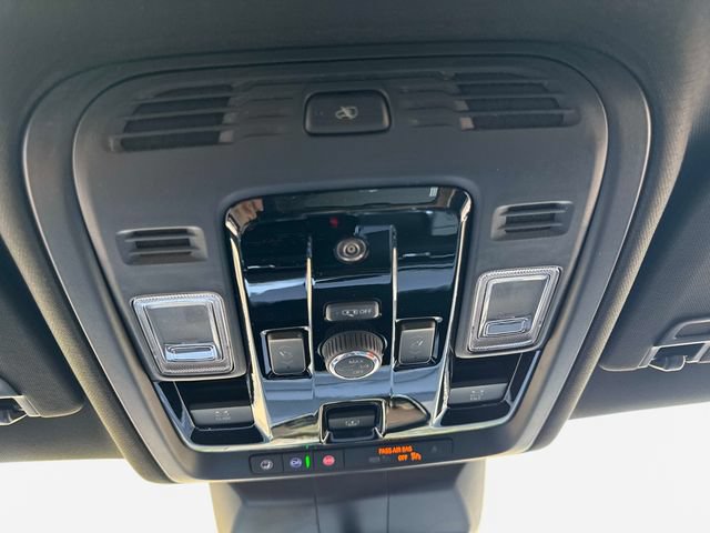 New 2026 Cadillac Escalade ESV Sport w/ LPO, Floor Liner Package AWD/4WD image 25