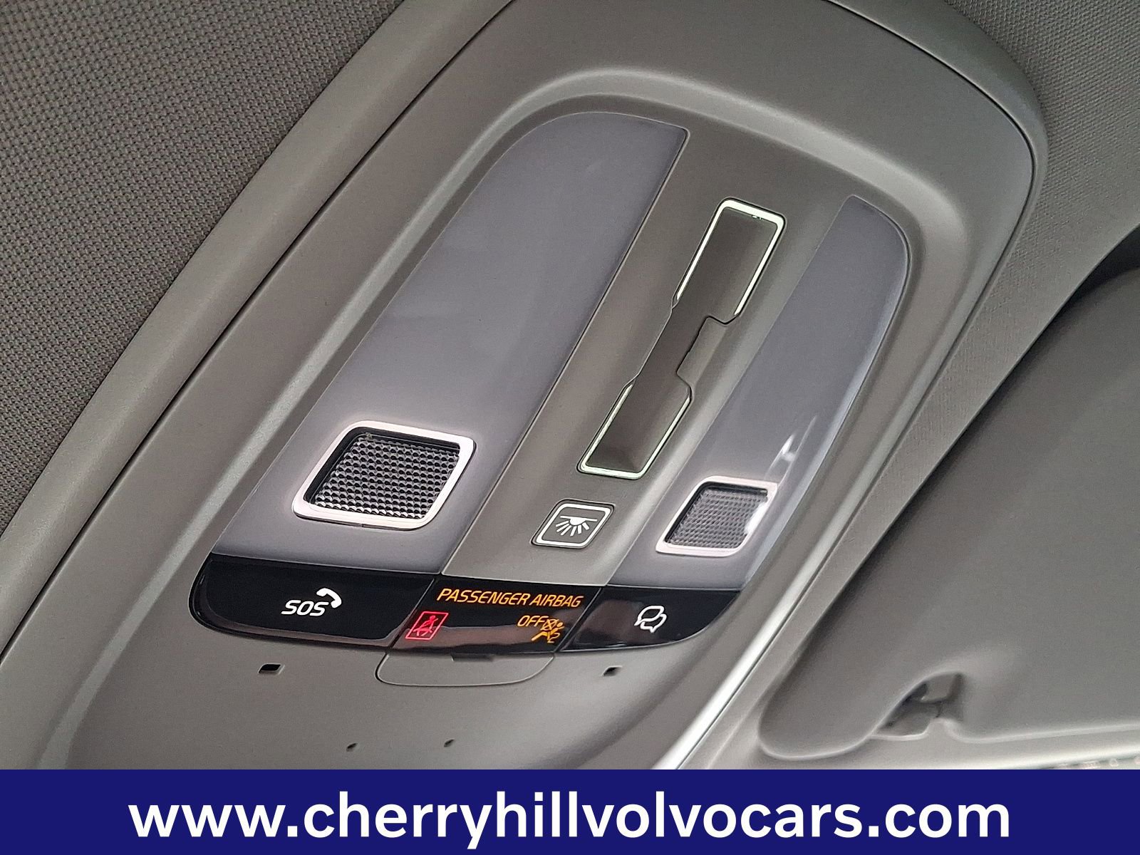 Certified 2023 Volvo XC60 B5 Plus w/ Climate Package image 27