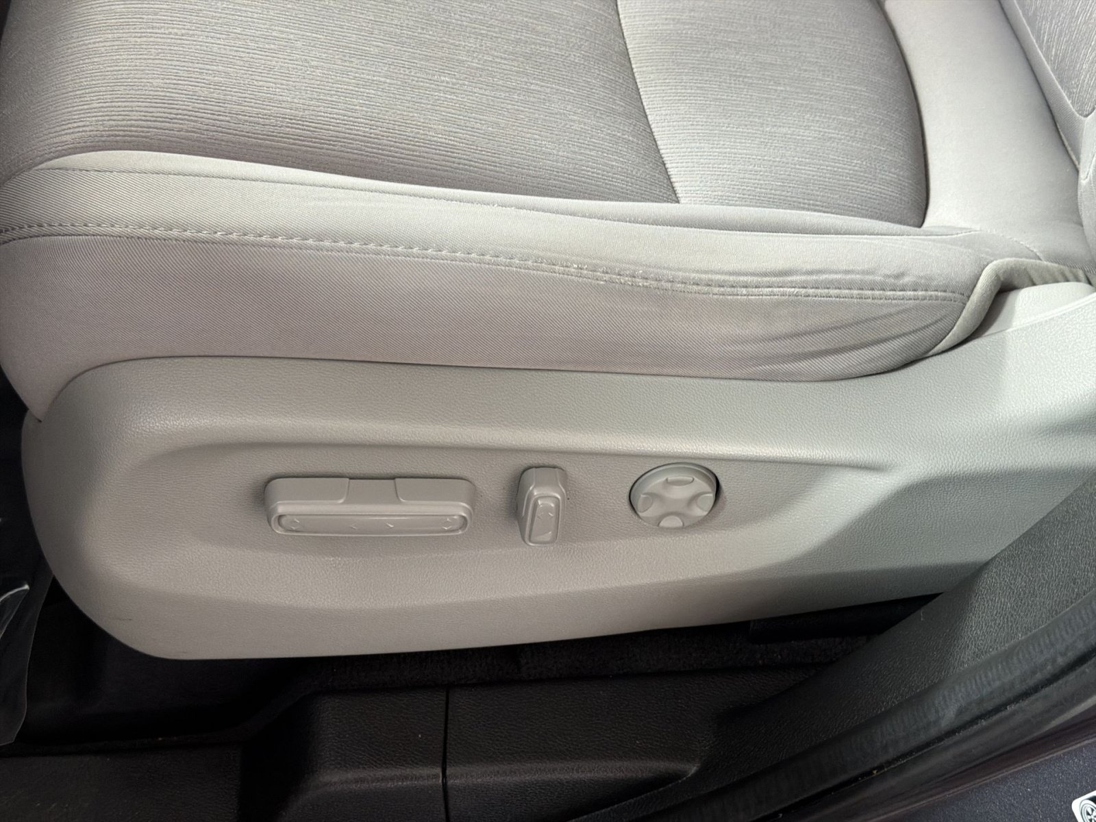 Used 2020 Honda Odyssey EX image 5