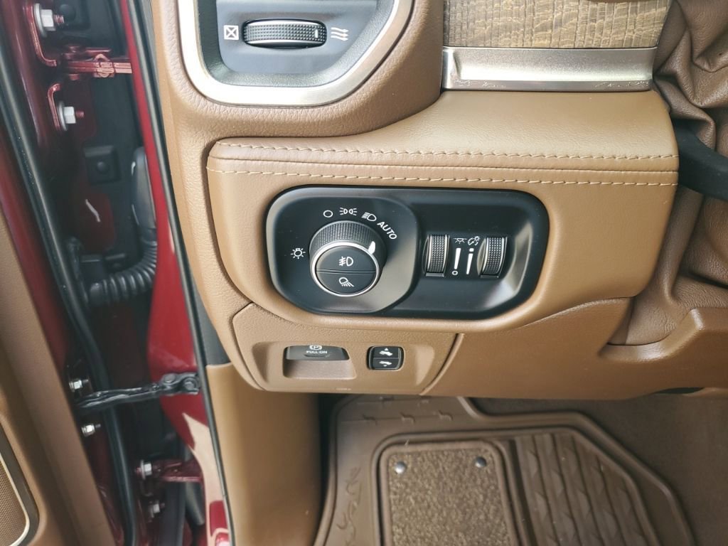 Used 2019 RAM 1500 Limited image 34