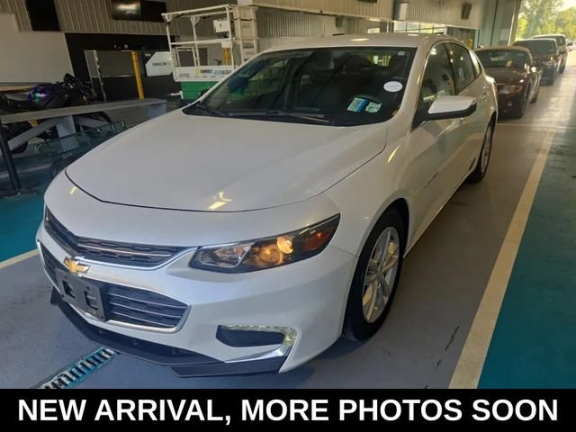 Used 2017 Chevrolet Malibu LT FWD video 1