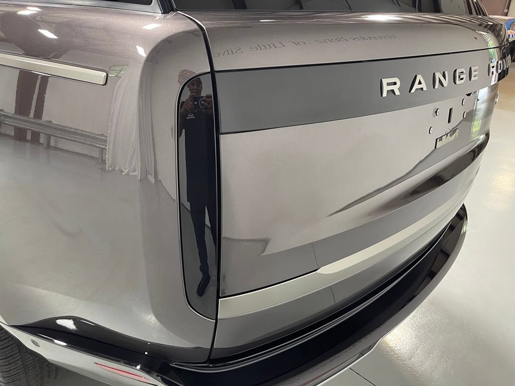 Used 2023 Land Rover Range Rover SE AWD/4WD image 14