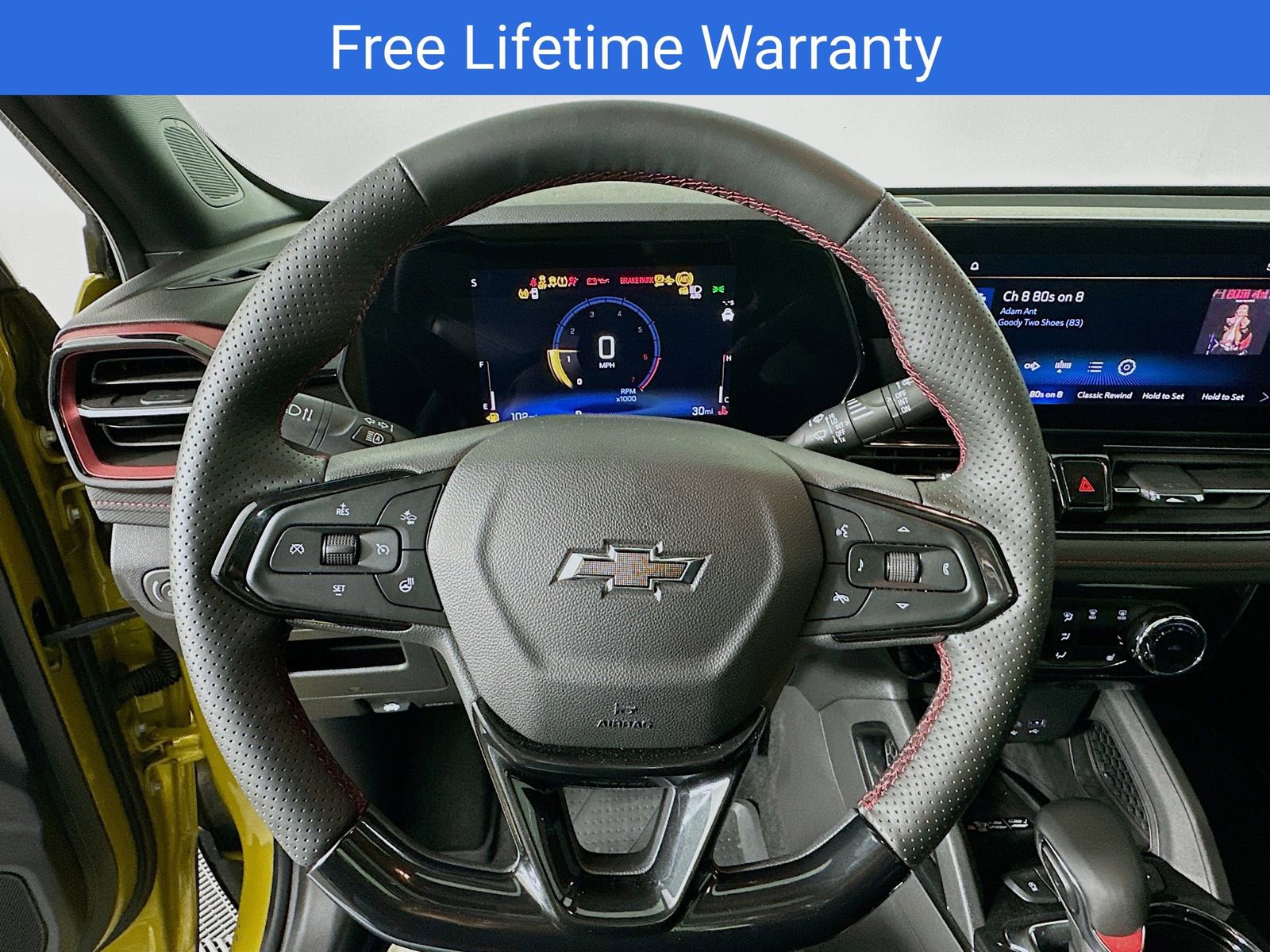 New 2025 Chevrolet TrailBlazer RS w/ Convenience Package FWD image 12