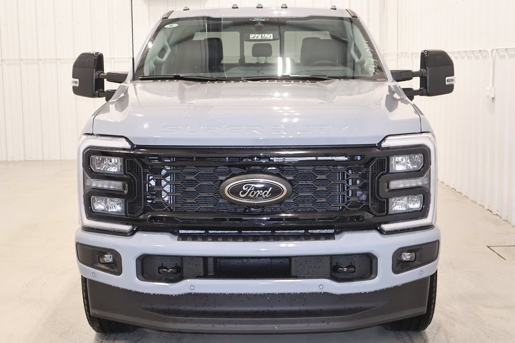New 2026 Ford F350 Lariat w/ Black Appearance Package AWD/4WD image 3