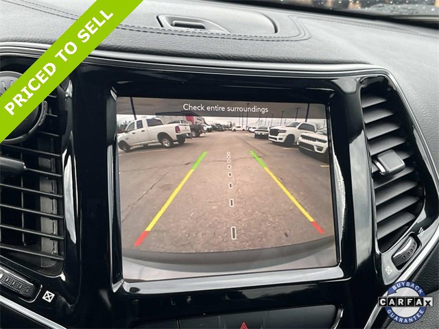 Used 2019 Jeep Cherokee Limited image 32