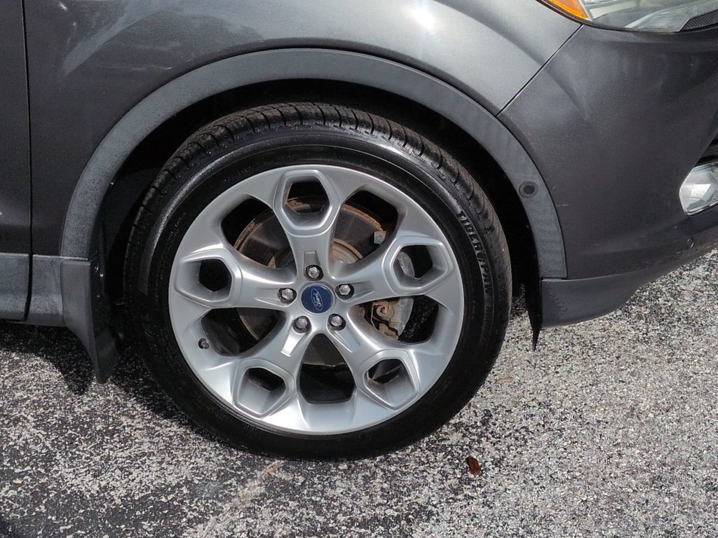 Used 2015 Ford Escape Titanium w/ Equipment Group 301A AWD/4WD image 11