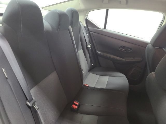 Used 2024 Nissan Sentra SV FWD image 14