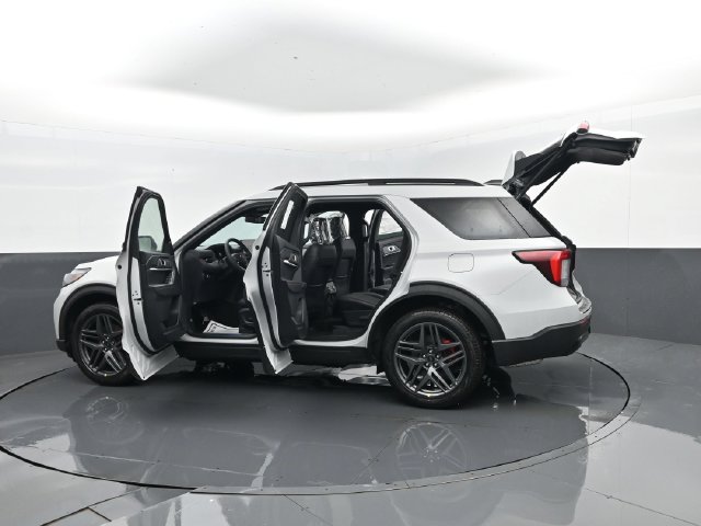 New 2027 Ford Explorer ST-Line w/ Premium Package AWD/4WD image 32