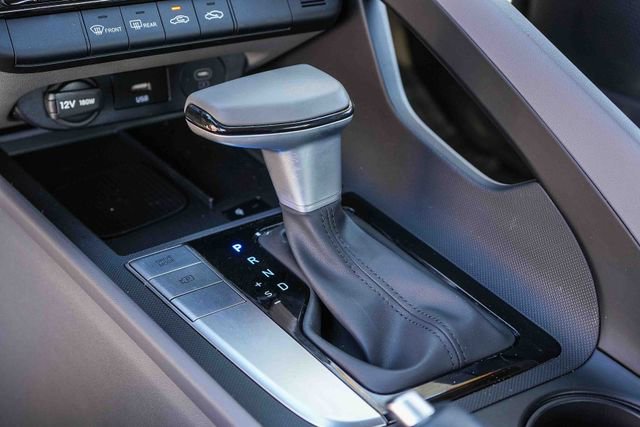 Certified 2025 Hyundai Elantra Sport w/ Cargo Package image 20