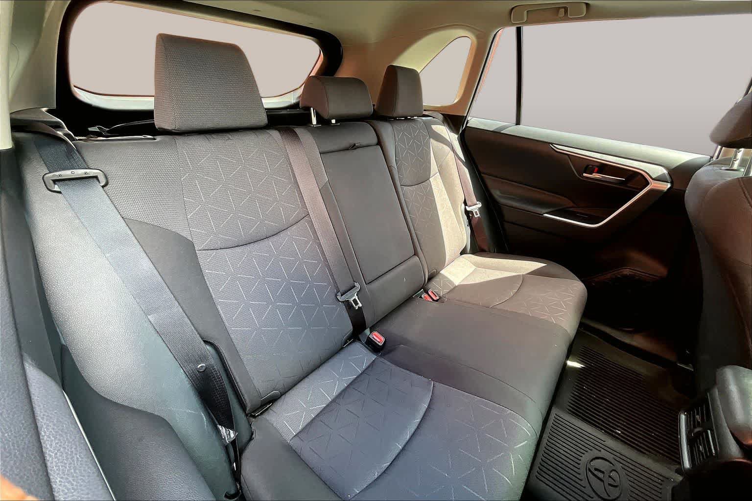 Used 2024 Toyota RAV4 XLE w/ Convenience Package AWD/4WD image 20