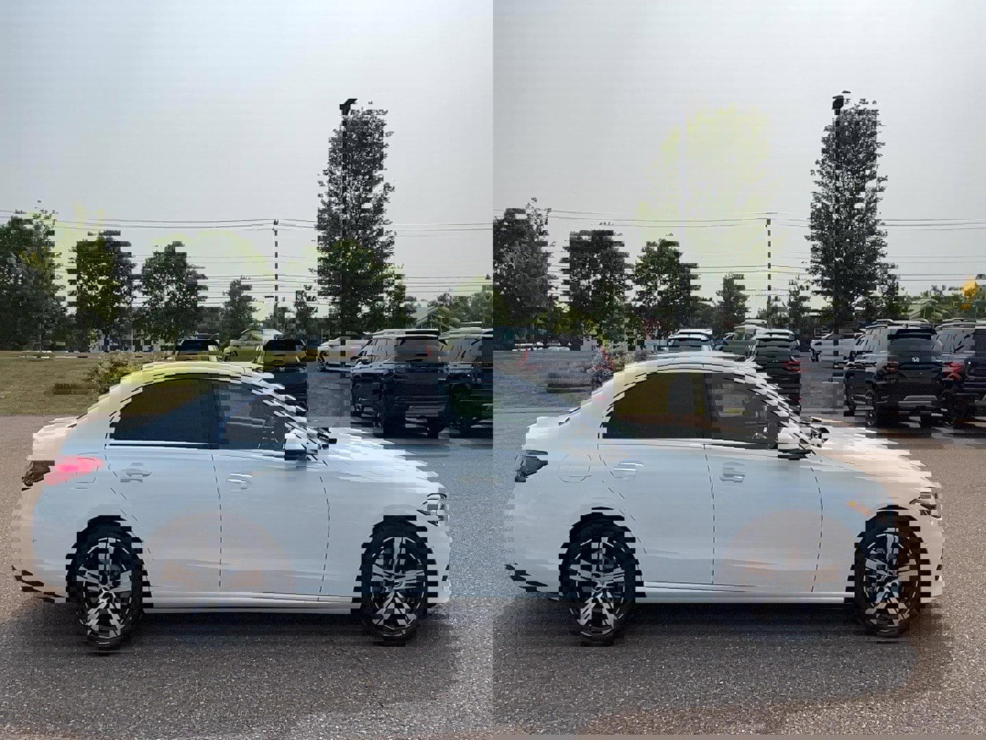 Used 2025 Mercedes-Benz C 300 4MATIC Sedan image 4