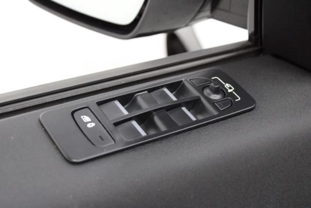 Used 2020 Land Rover Discovery Sport S AWD/4WD image 9