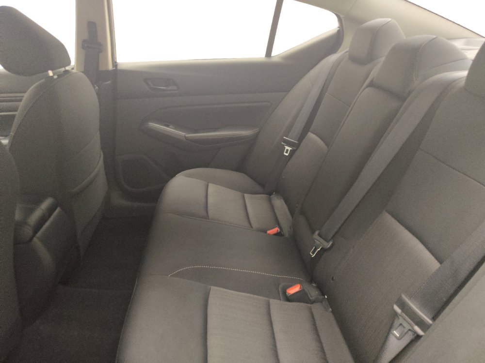 Used 2024 Nissan Altima 2.5 SV FWD image 18